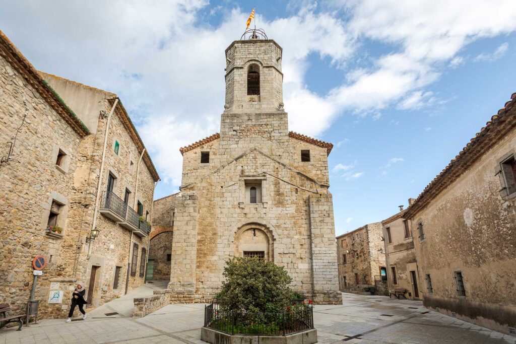 Maçanet-de-Cabrenys---Esglesia-de-Sant-Marti
